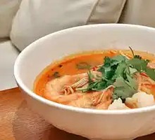Tom Yum Soup with Shrimp Noodles
