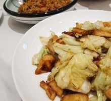 Nang Stir-Fried Cabbage