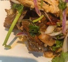 Old Shenyang Smoked and Tossed Chicken架