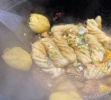 Stewed Pork Ribs in Iron Pot