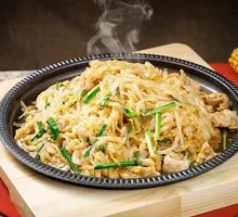 Sizzling Sour Cabbage with Pork Belly