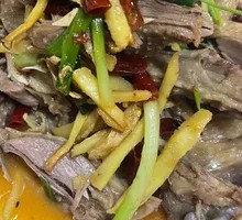 Gushì Goose Cubes in Clay Pot