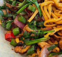 Xiang-Style Stir-Fried Pork Noodles