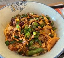Spicy Hunan-style Chicken Gizzard Noodles
