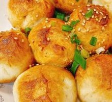 Pan-fried Steamed Buns