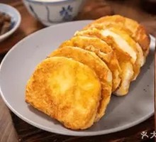 Fried Steamed Bun Slices with Egg