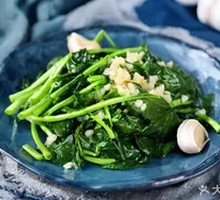 Stir-Fried Sweet Potato Leaves with Garlic