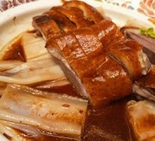 Succulent Roast Goose with Soup Dumplings