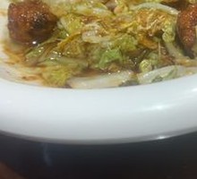 Braised Cabbage with Meatballs