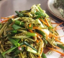 Mixed Wild Greens Salad