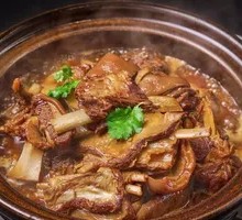 Braised Lamb with Red Sauce
