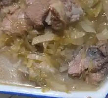 Sour Cabbage Stewed Pork Bones