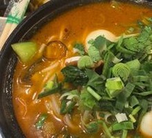 Stewed Intestine and Potato Noodles