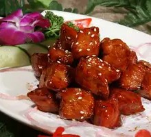 Aromatic Beef Cubes