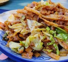 Beijing-style Stir-Fried Noodles