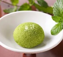 Snow Mille-Feuille Ball