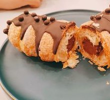 Chocolate Cream Roll
