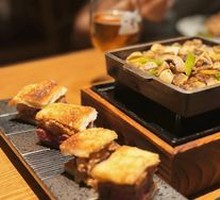 Wagyu Filet Mignon and Foie Gras Sandwich