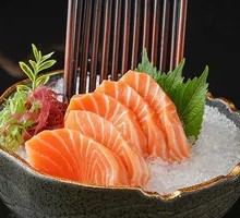 Thick-cut Salmon Sashimi