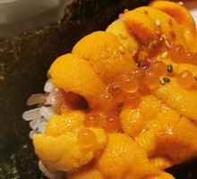 Tuna Roe, Sea Urchin & Salmon Roe Sushi