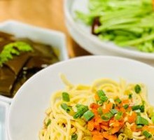 Classic Hot Dry Noodles