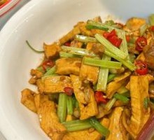 Stir-Fried Hunan Tofu Cubes