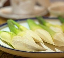 Wenfang Yu Bi Jiao Bai