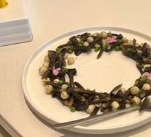 Black Chicken Mushroom Stir-Fried with Lotus