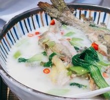 Premium Yellow Catfish Noodle Soup
