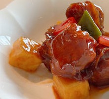 Sour Pineapple Pork