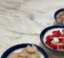 Sweet Pickled Garlic