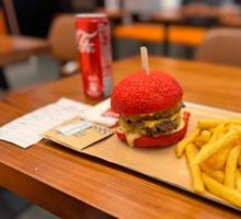 Black Pineapple Crust Beef Burger