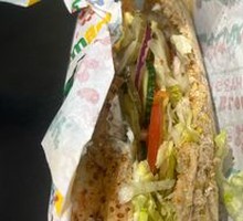 Egg-flavored Salami Sandwich