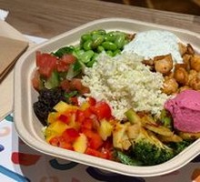 Secret-Recipe Chicken Classic Pita Bowl
