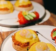 Flower Chef's Special Benedict Egg
