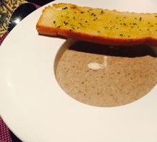 Creamy Mushroom Soup with Black Truffle