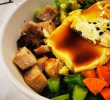 Tender Egg Custard with Chicken Breast and Mixed Grain Bowl