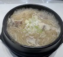 Stone Pot Beef Soup