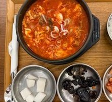 Tendon and Brain Tofu Soup