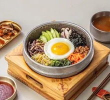 Vegetable Stone Pot Bibimbap