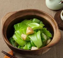 Stir-fried Water East Mustard Greens