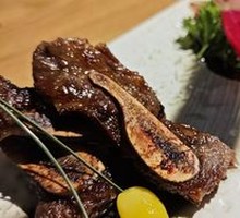 Bone-in Beef Short Ribs