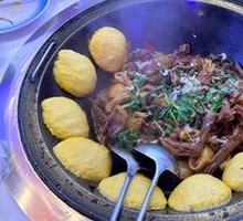 Northeast Stewed Goose in Iron Pot