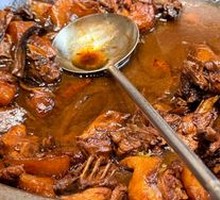 Stewed Goose in Iron Pot