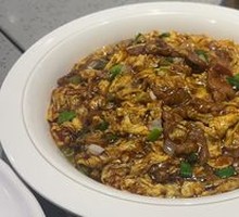 Sour Stir-Fried Egg with Wood Ear Mushrooms