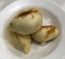 Pork, Vermicelli & Scallion Pan-Fried Buns