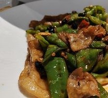 Spicy Stir-Fried Pork with Chili