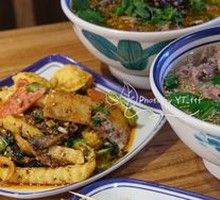 Signature Steamed Beef Rice Noodles