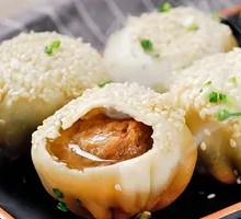 Juicy Pork Pan-Fried Dumplings
