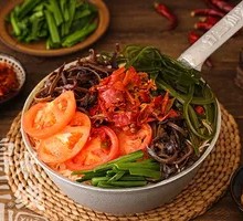 Signature Clear Soup Three-Ingredient Noodles